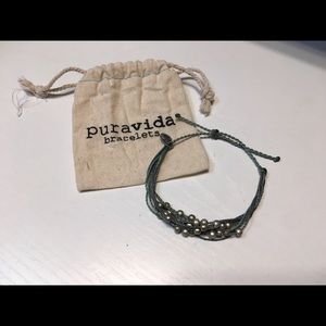 Pura Vida beaded bracelet- green and blue!